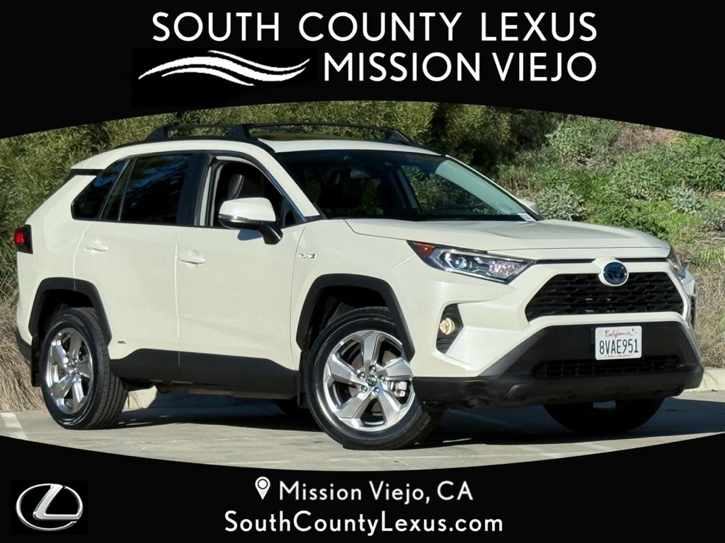 2021 Toyota RAV4 XLE Premium's photo