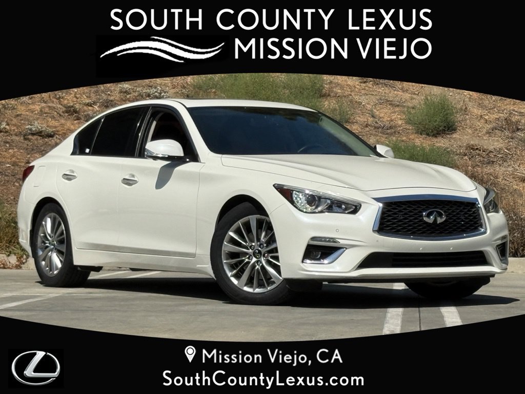 2023 INFINITI Q50 LUXE