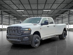 2026 Ram 3500 TRADESMAN CREW CAB 4X4 8' BOX Pickup