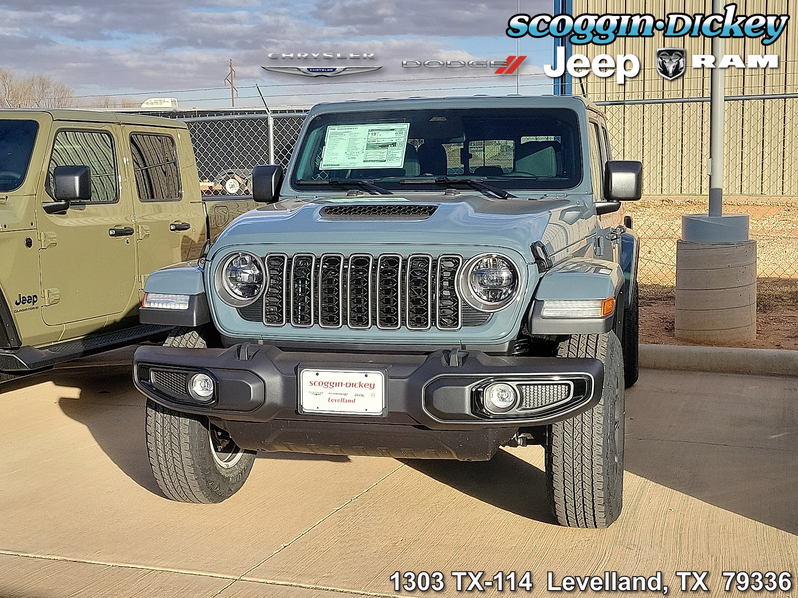 2026 Jeep Gladiator Sport S's photo
