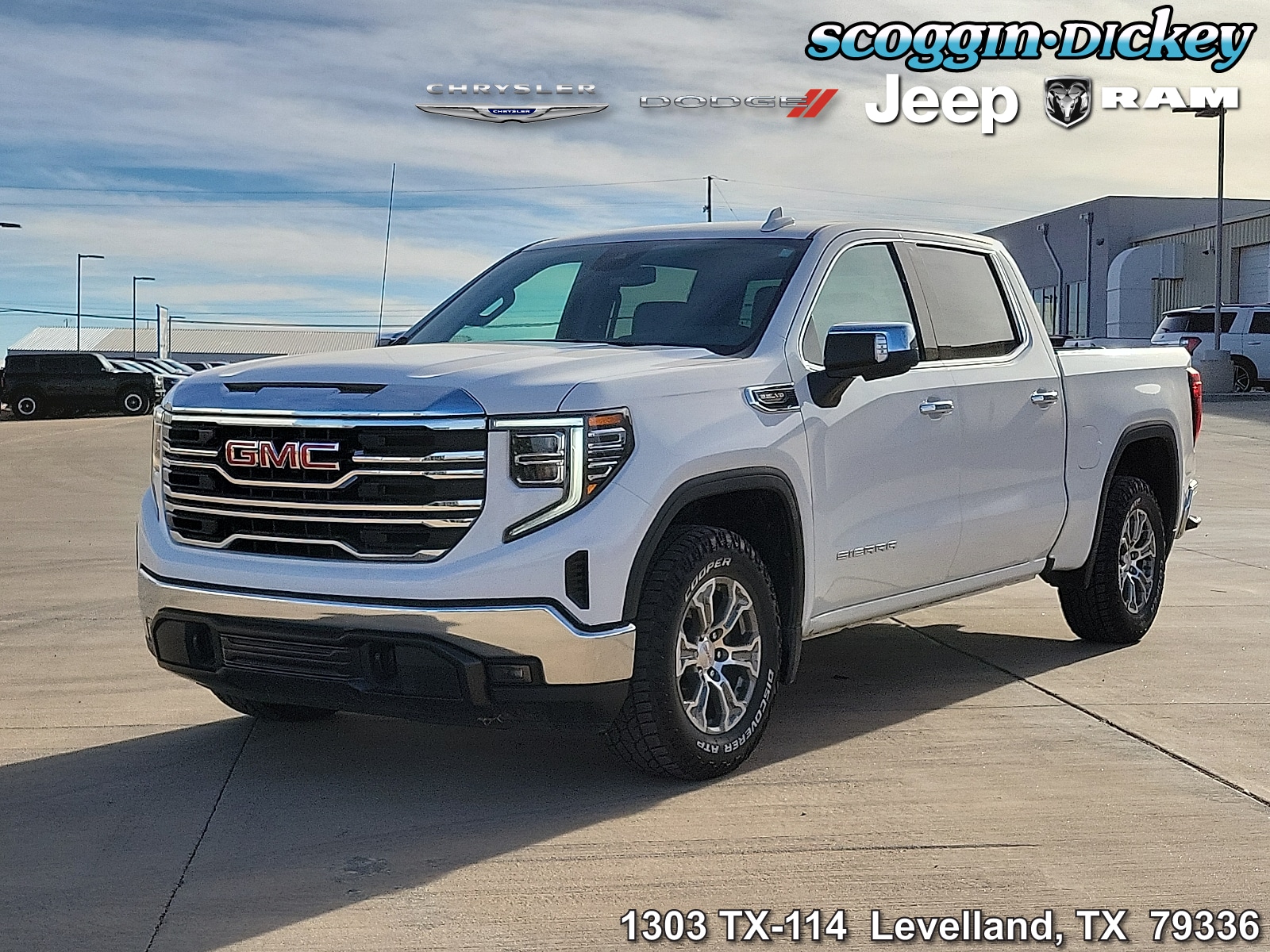 2024 GMC Sierra 1500 SLT's photo