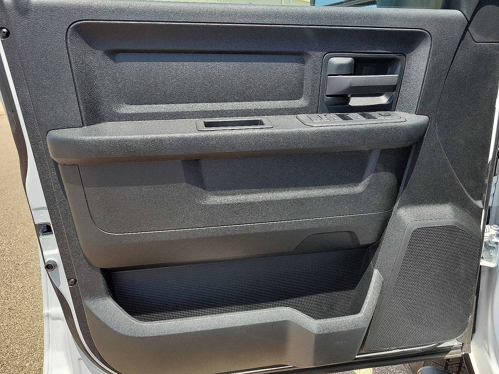 2025 RAM 2500 Tradesman - Photo 10