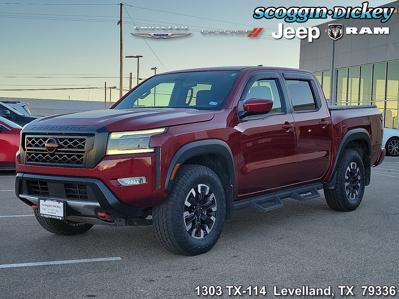 2024 Nissan Frontier PRO-4X's photo