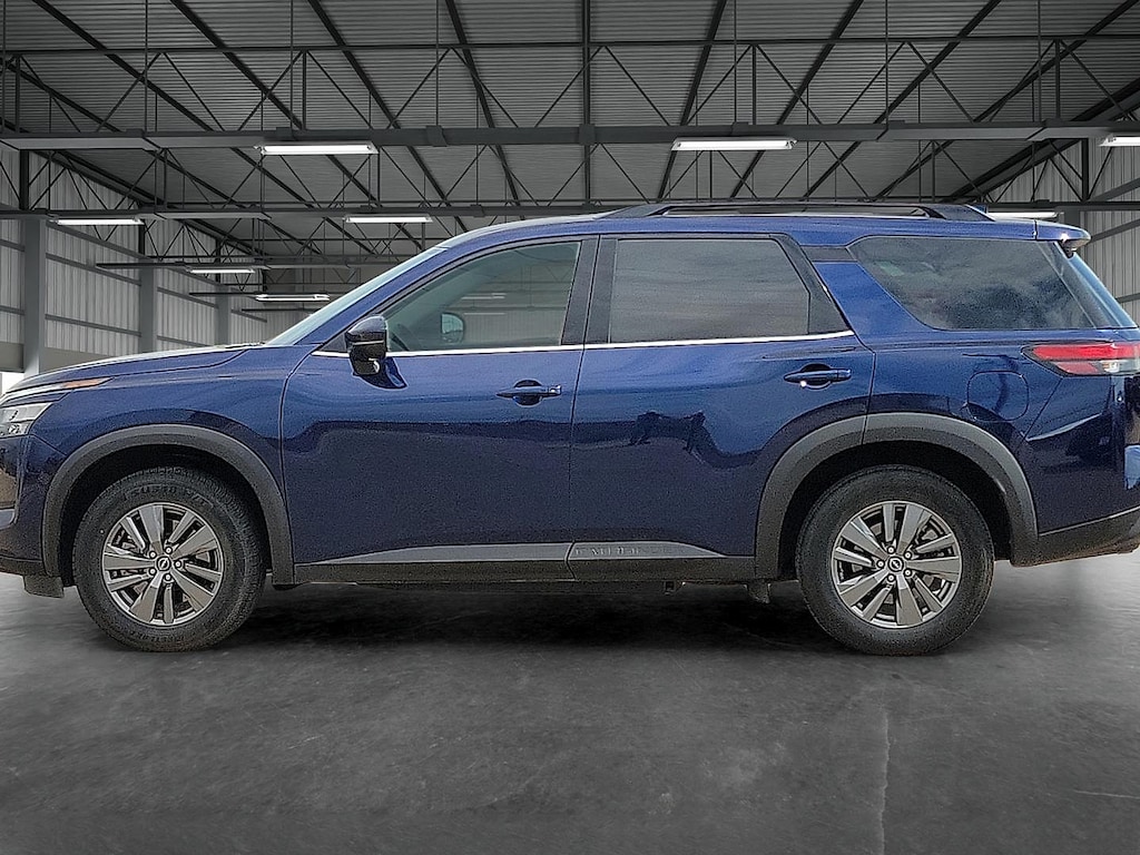 Used 2025 Nissan Pathfinder SV FWD Sport Utility