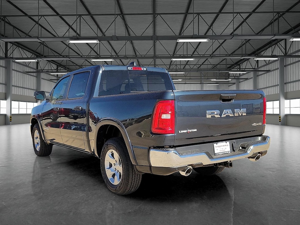 New 2026 Ram 1500 LONE STAR CREW CAB 4X4 5'7 BOX Pickup