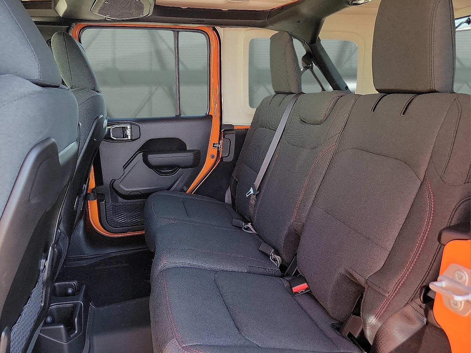 2025 Jeep Wrangler 4-Door Rubicon - Photo 8