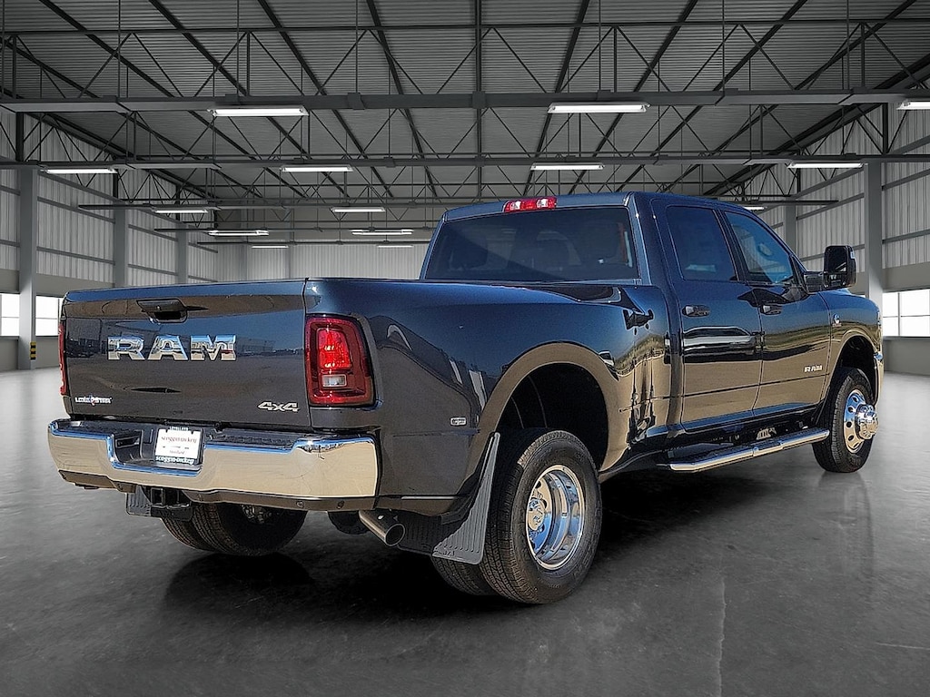 New 2026 Ram 3500 LONE STAR CREW CAB 4X4 8' BOX Pickup