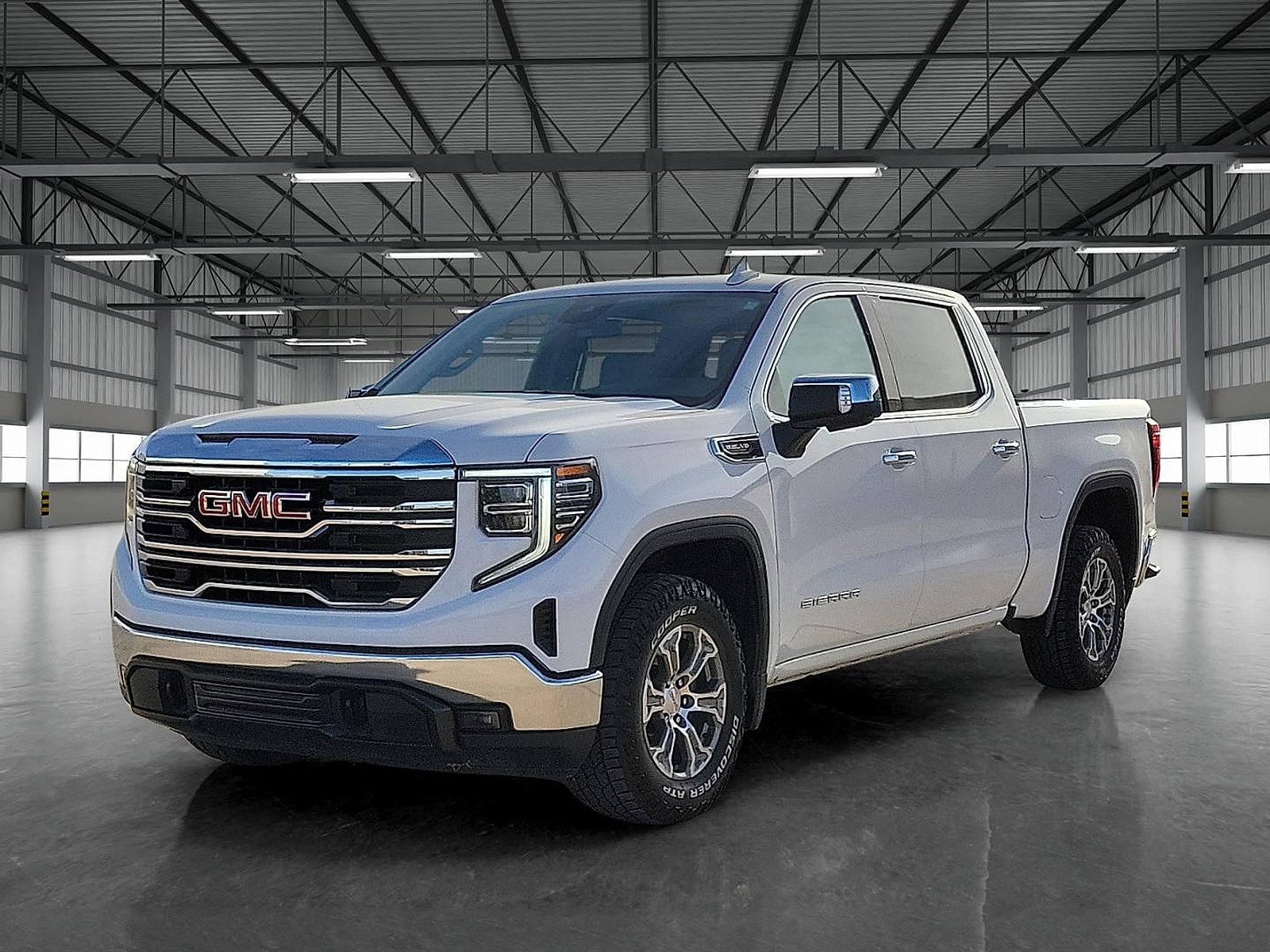 2024 GMC Sierra SLT's photo