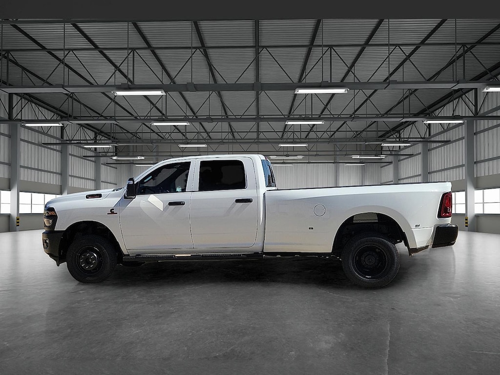 New 2026 Ram 3500 TRADESMAN CREW CAB 4X4 8' BOX Pickup