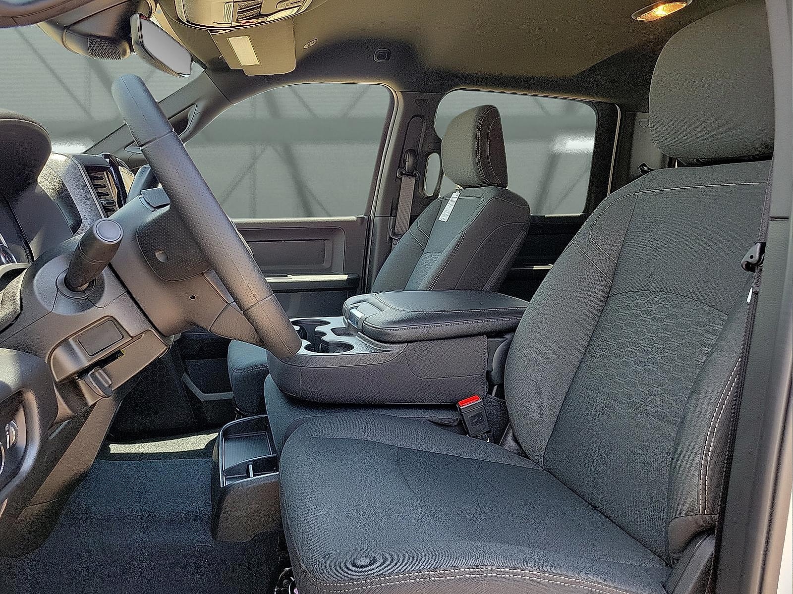 2025 RAM 2500 Tradesman - Photo 11