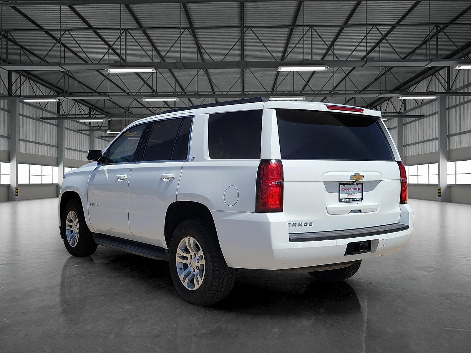 2019 Chevrolet Tahoe LT photo 3