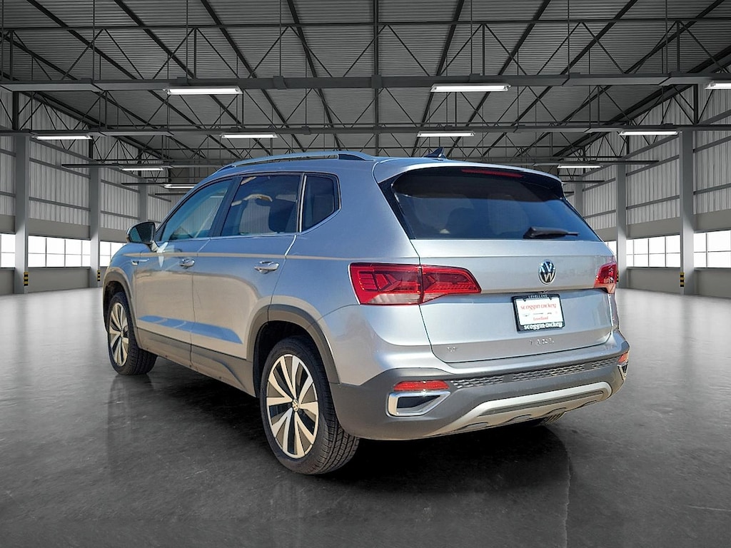 Used 2024 Volkswagen Taos 1.5T SE Sport Utility