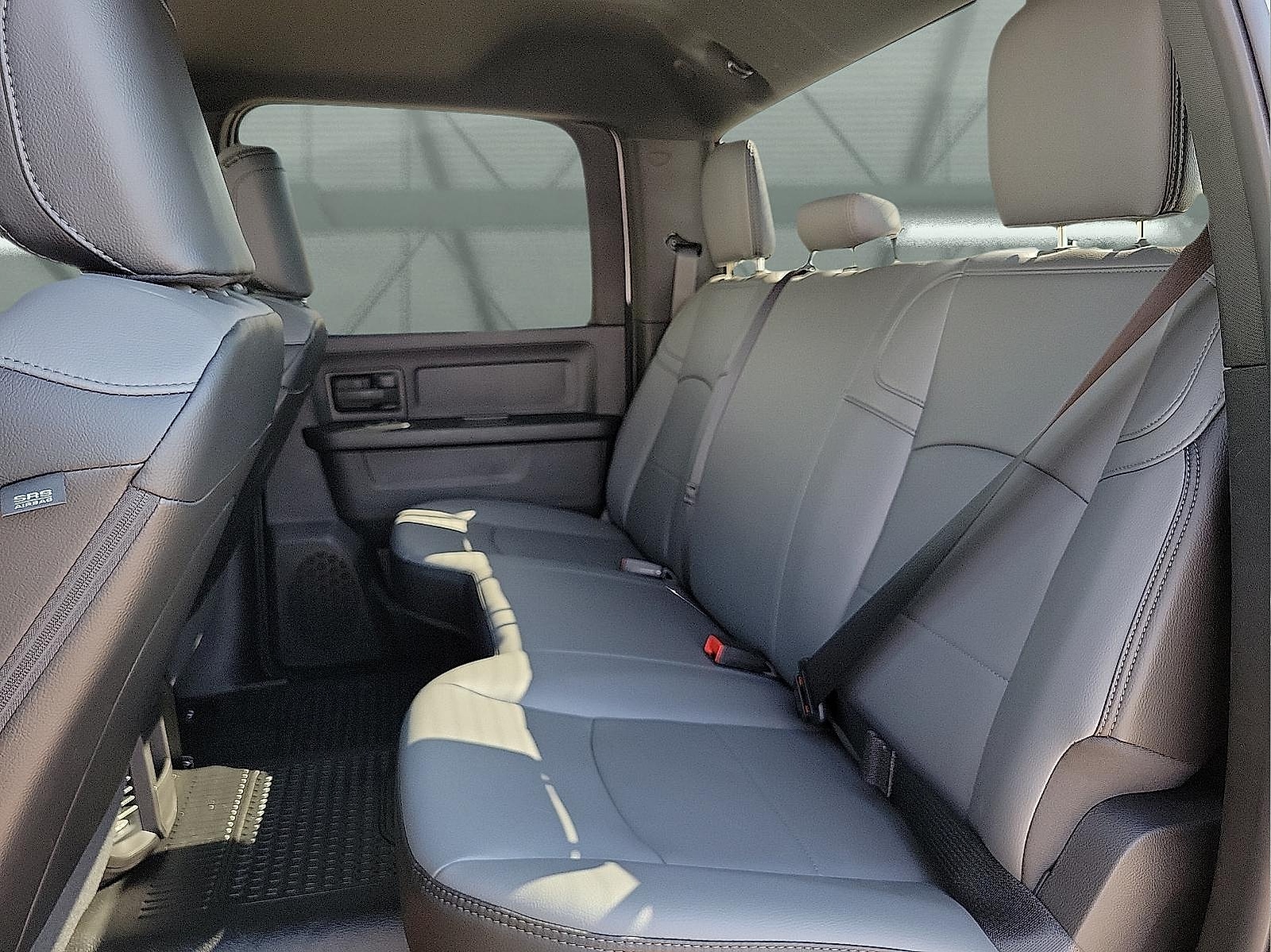 2026 RAM 2500 Tradesman - Photo 8