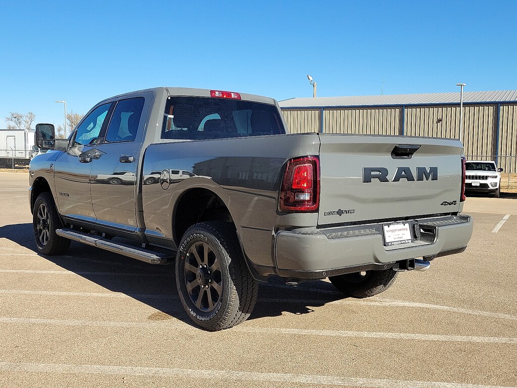 New 2026 Ram 2500 LONE STAR CREW CAB 4X4 6'4 BOX Pickup