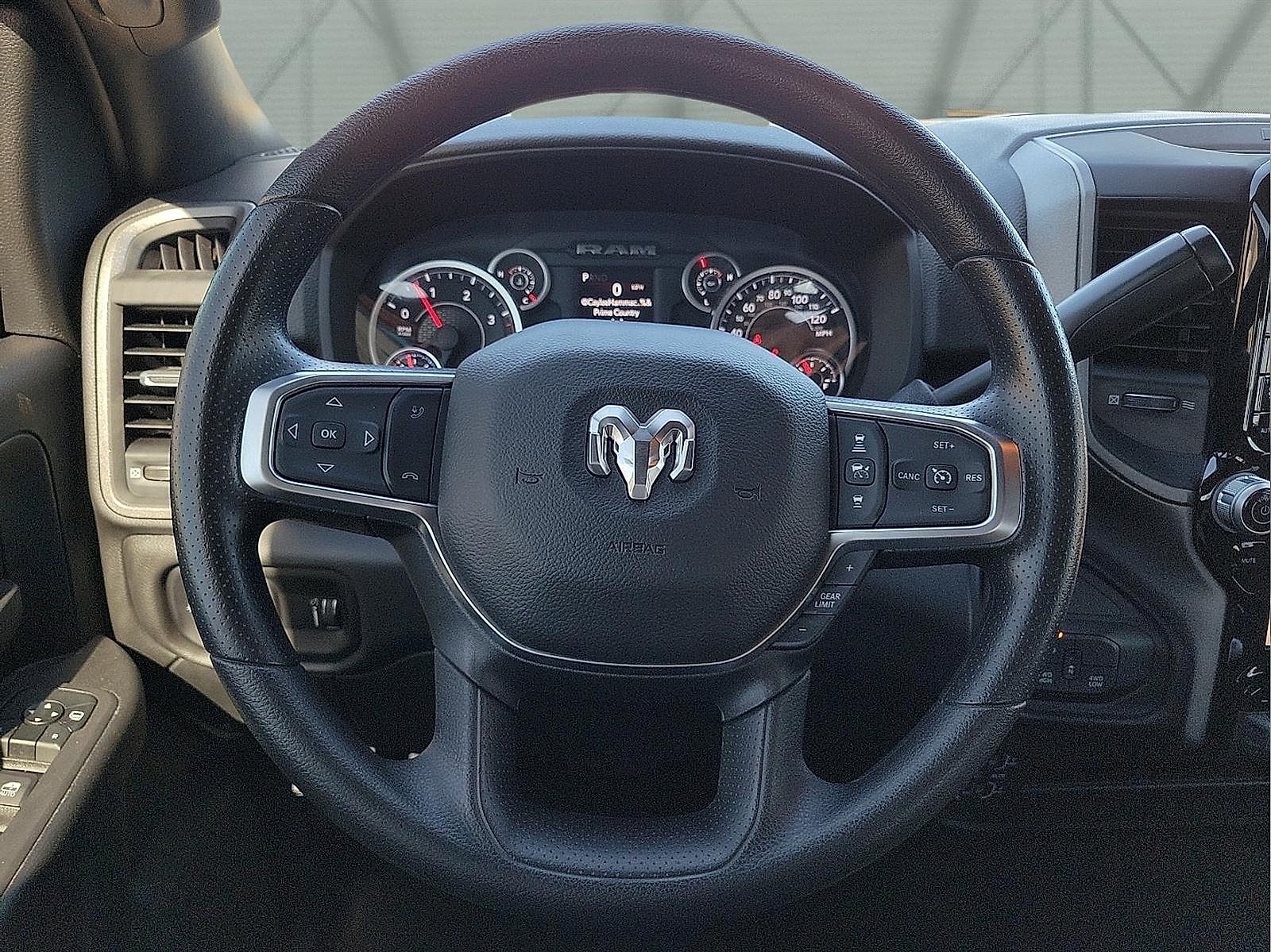 2025 RAM 2500 Tradesman - Photo 12