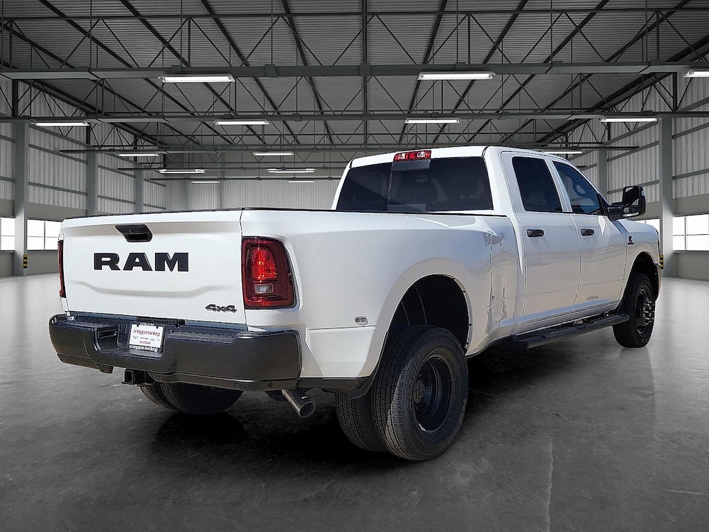 New 2026 Ram 3500 TRADESMAN CREW CAB 4X4 8' BOX Pickup