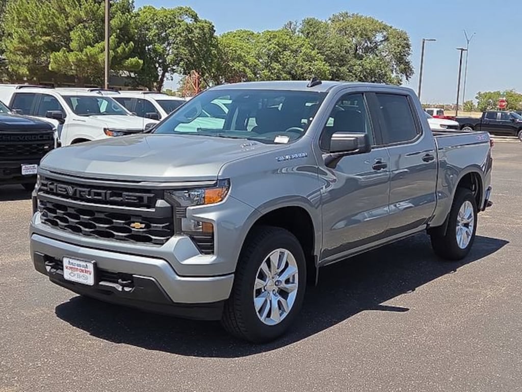New 2026 Chevrolet Silverado 1500 Custom Truck