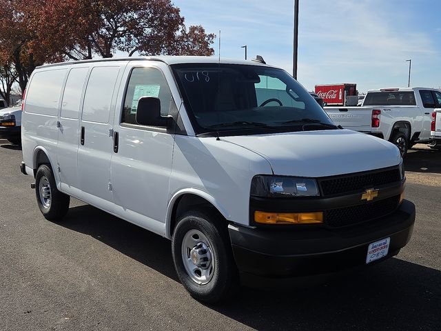 2025 Chevrolet Express Cargo Work Van - Photo 5