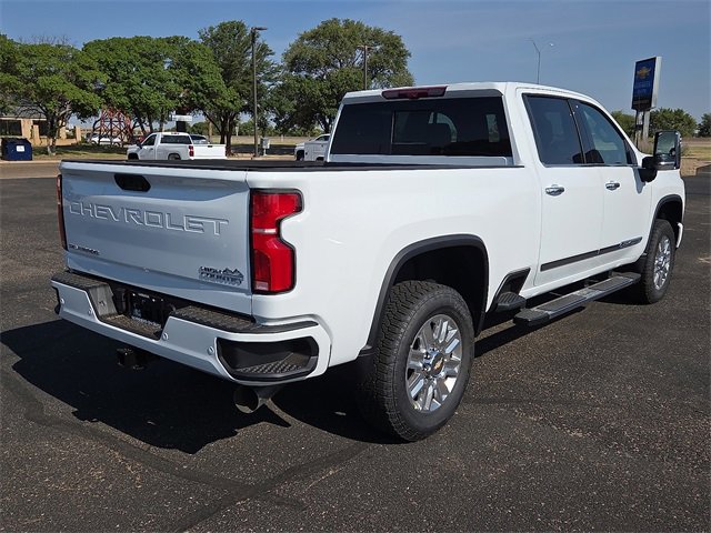 2025 Chevrolet Silverado 2500HD High Country photo 4