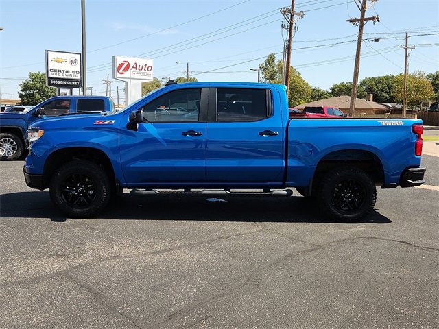 2022 Chevrolet Silverado 1500 LT Trail Boss photo 2