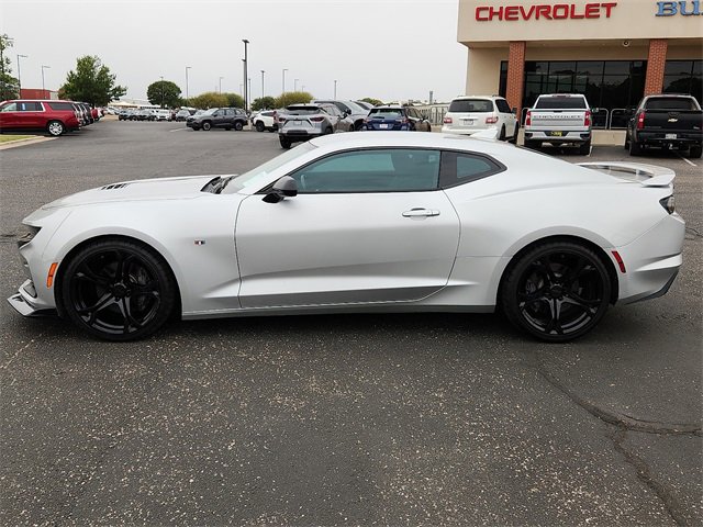 2019 Chevrolet Camaro 1SS photo 2