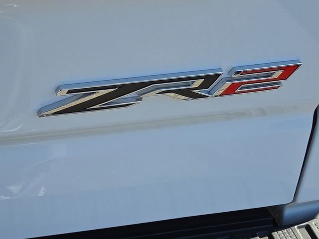 2026 Chevrolet Silverado 1500 ZR2 - Photo 6