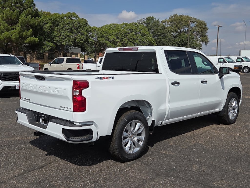 New 2026 Chevrolet Silverado 1500 Custom Truck