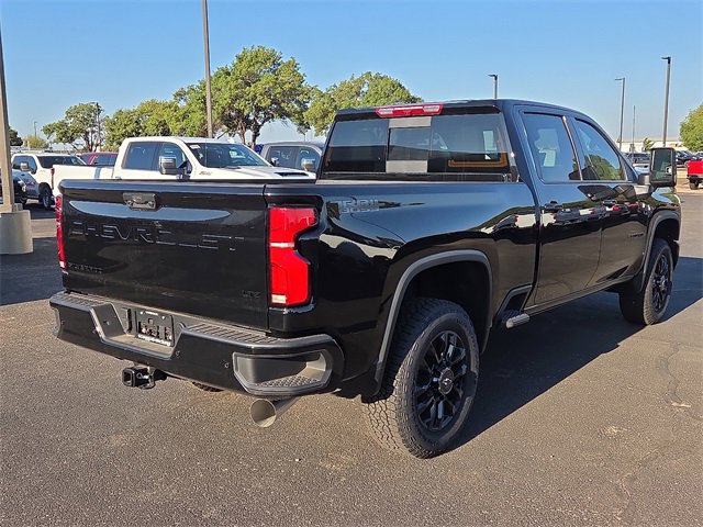 2025 Chevrolet Silverado 2500HD LTZ photo 4