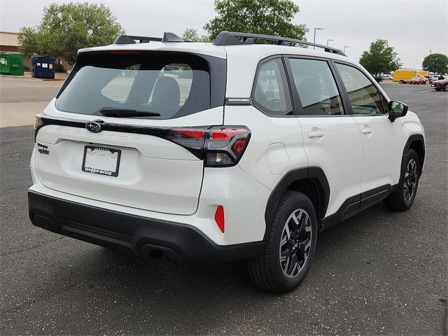2025 Subaru Forester Base photo 3