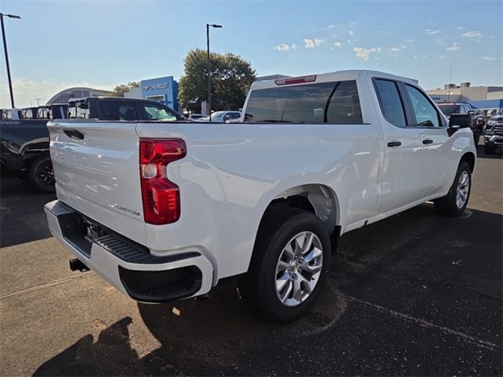 New 2026 Chevrolet Silverado 1500 Custom Truck