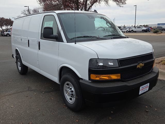 2025 Chevrolet Express Cargo Work Van - Photo 6