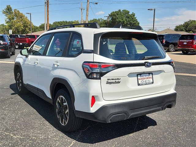 2025 Subaru Forester Base photo 3
