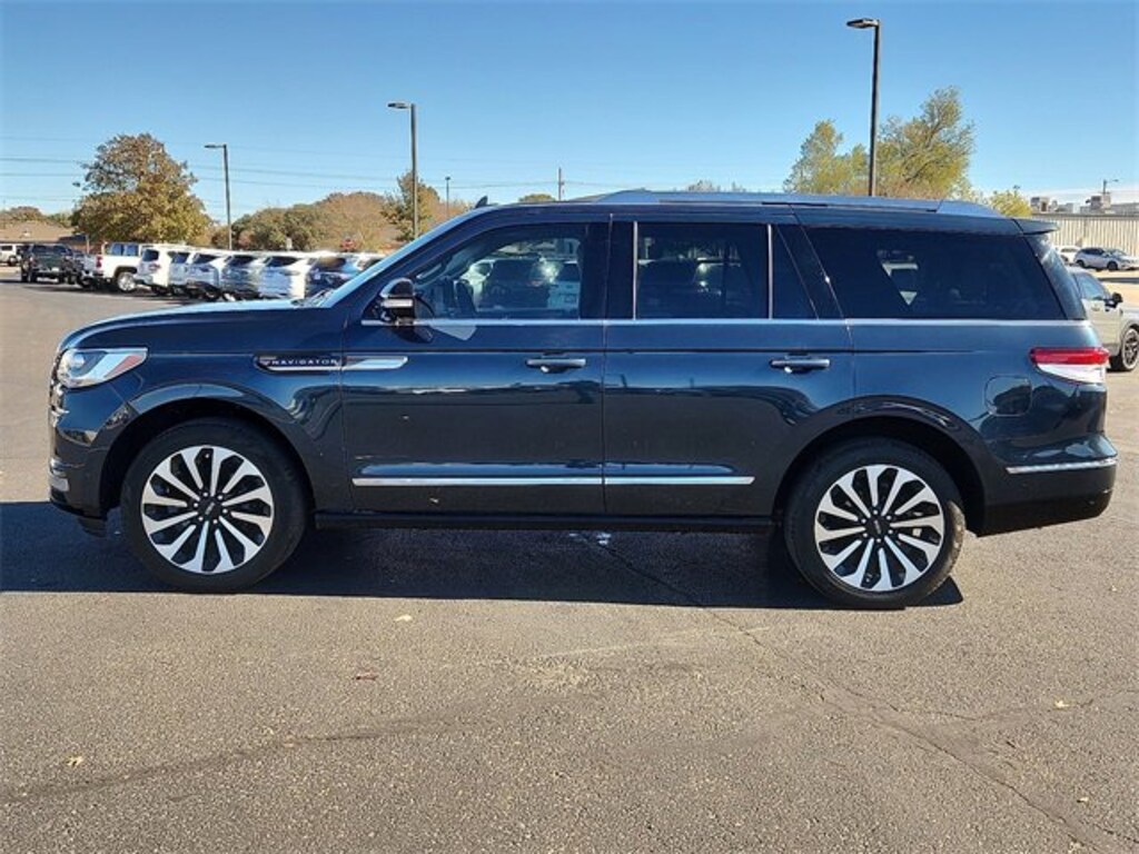 Used 2024 Lincoln Navigator Reserve