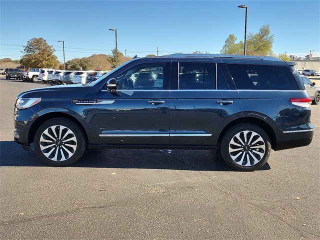 2024 Lincoln Navigator Reserve photo 2