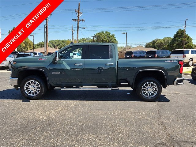 2025 Chevrolet Silverado 2500HD LTZ photo 2