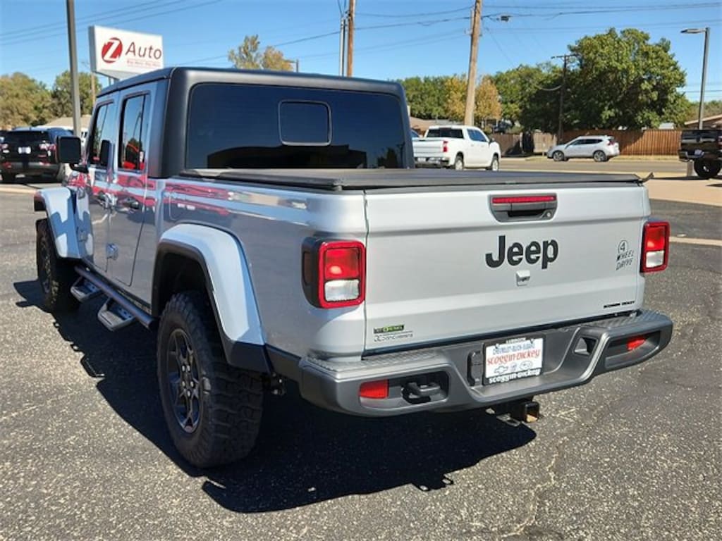 Used 2023 Jeep Gladiator Willys