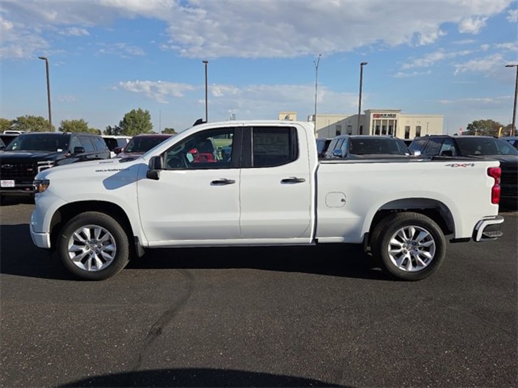 New 2026 Chevrolet Silverado 1500 Custom Truck