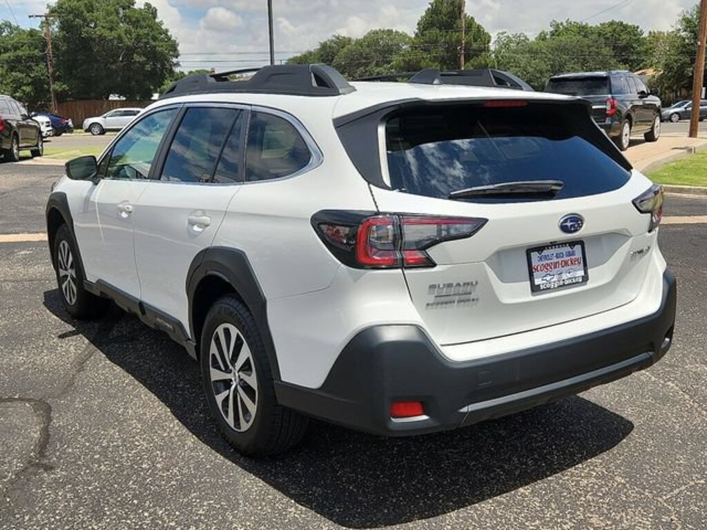 Used 2025 Subaru Outback Premium SUV