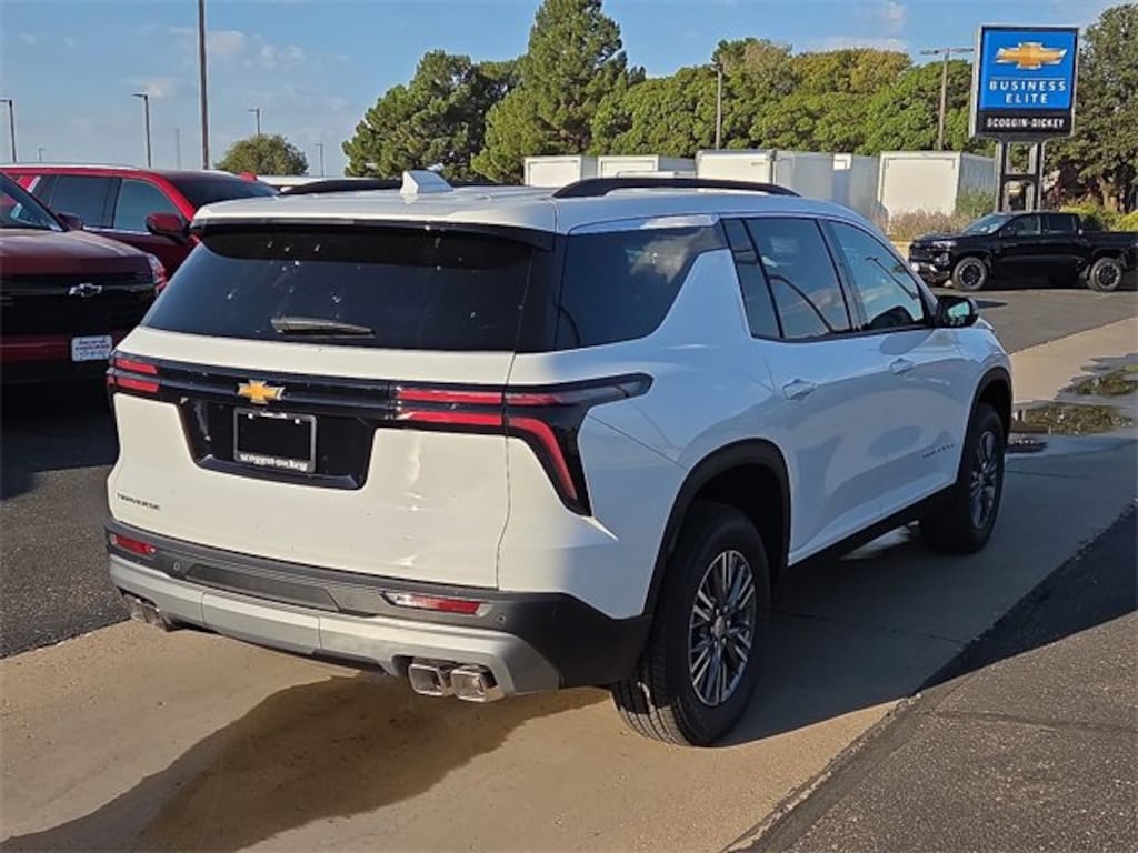 New 2026 Chevrolet Traverse LT SUV