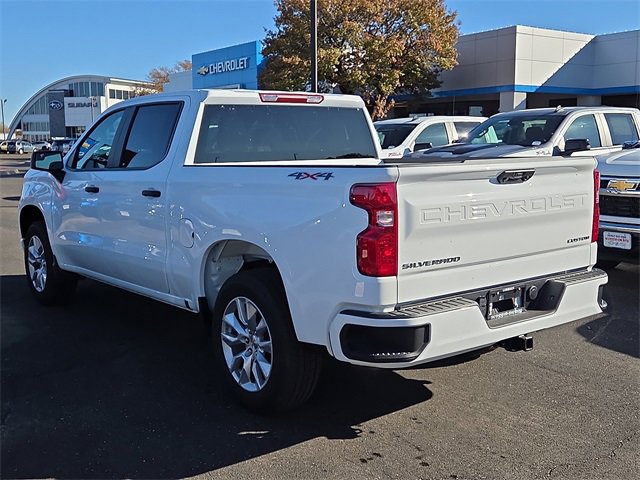 2026 Chevrolet Silverado 1500 Custom photo 2