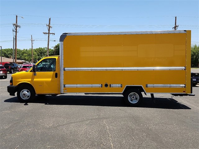 2021 Gmc Savana Cutaway 3500 photo 2