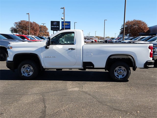 2025 Chevrolet Silverado 2500HD photo 2