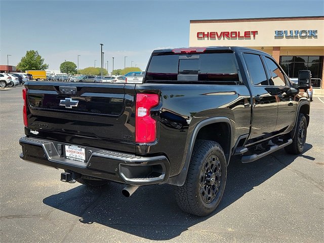 2024 Chevrolet Silverado 2500HD LTZ photo 4