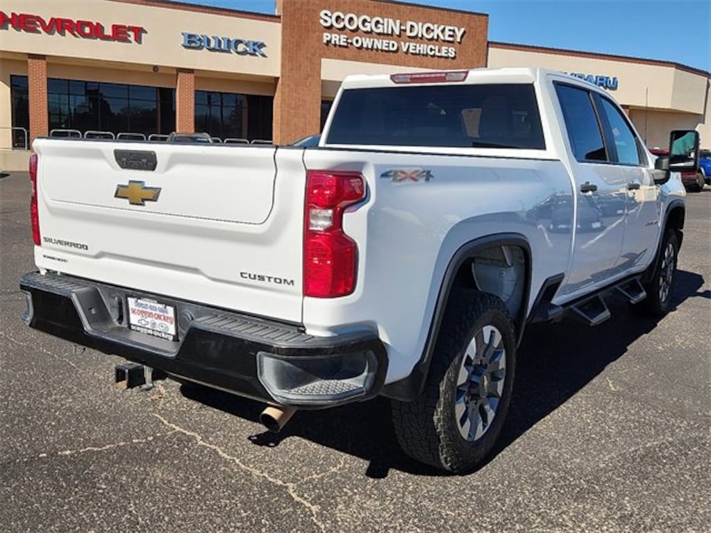 Used 2022 Chevrolet Silverado 2500 HD Custom Truck