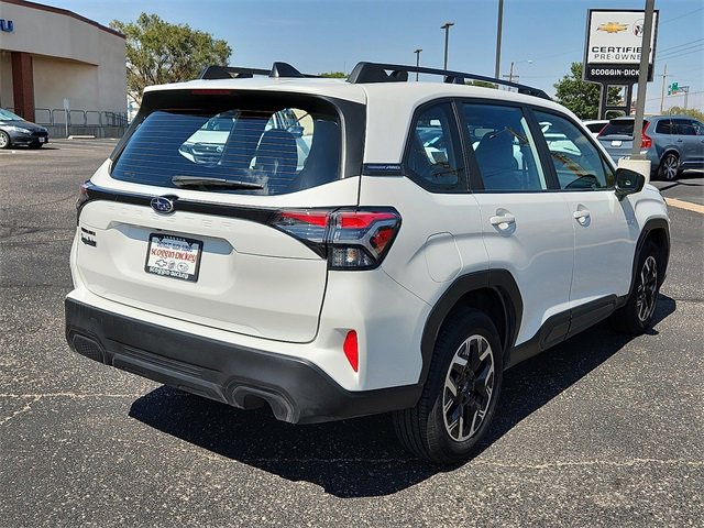 2025 Subaru Forester Base photo 4
