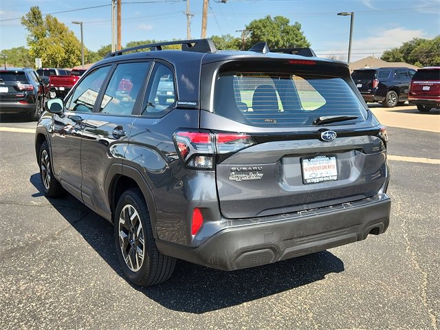 2025 Subaru Forester Base photo 2