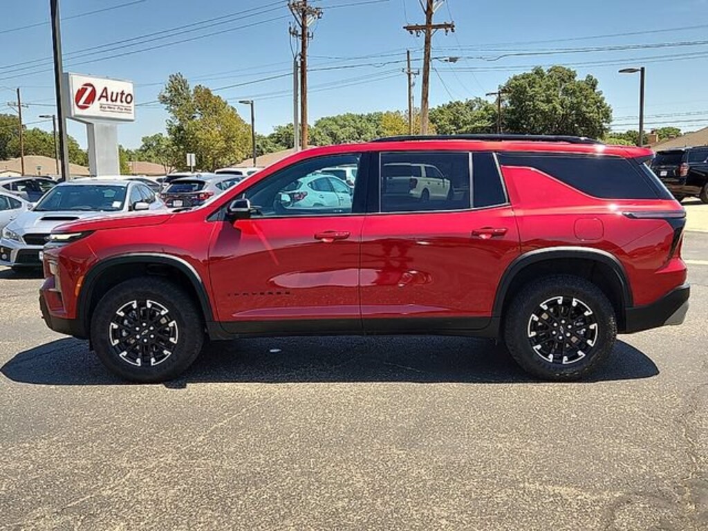 Used 2025 Chevrolet Traverse Z71 SUV