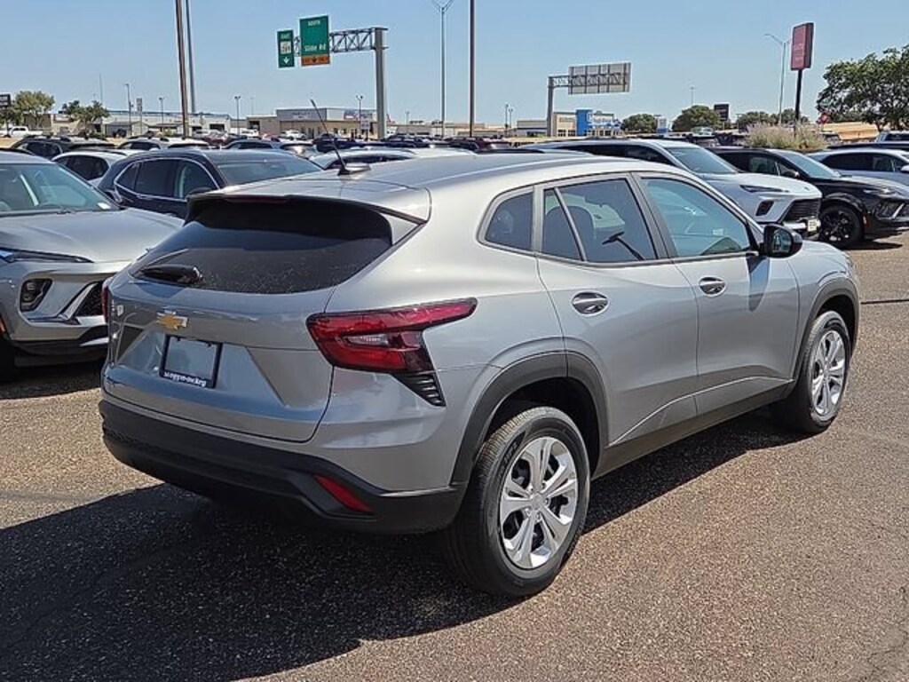 New 2026 Chevrolet Trax LS SUV