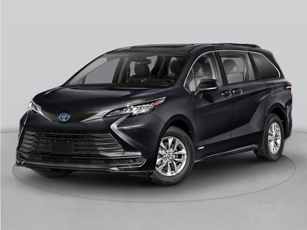 Used 2025 Toyota Sienna XLE Minivan