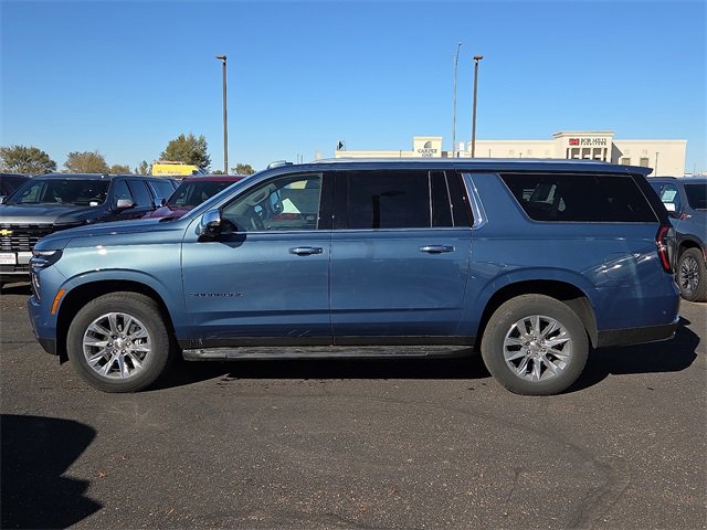 2026 Chevrolet Suburban Premier photo 2